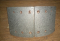 Колодка тормозная задня в зборе