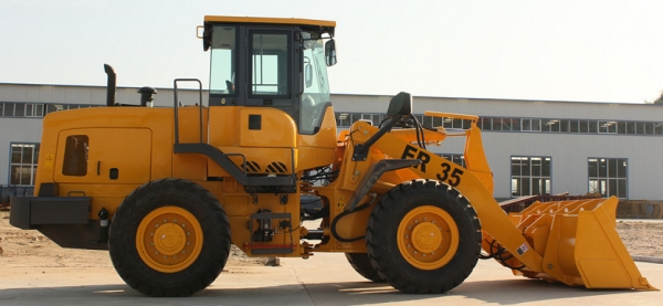 Фронтальний навантажувач Everun ER35