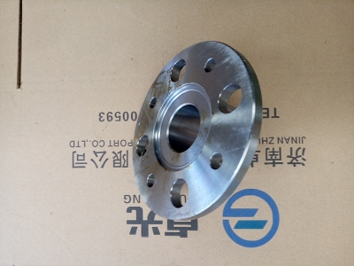 Фланец соединительный передний