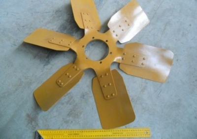 Вентилятор охлаждения двигателя