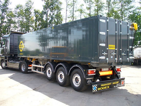 Напівпричіп зерновоз BODEX KIS 3 W-S 40-70 м3