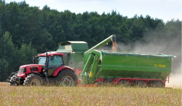 Бункер-перевантажувач - PRONAR T743